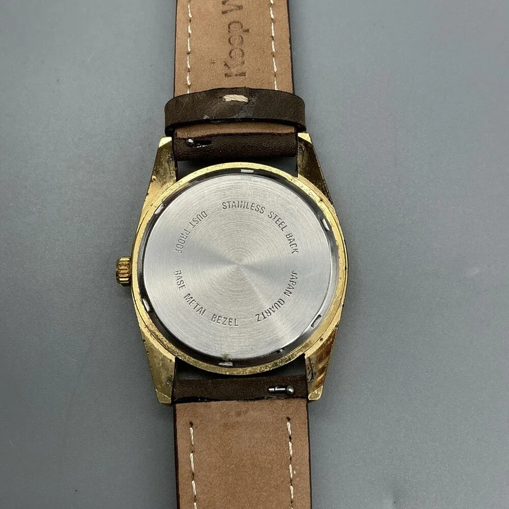 Croton Manhattan Mens Watch 34mm Champagne Dial Leather Diamond New Battery